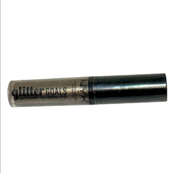 NEW NYX Professional Makeup Glitter Goals Liquid Eyeshadow OUI OUT .12oz./3.4g - Picture 1 of 5